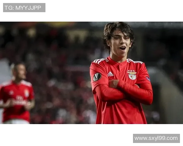 本菲卡狂胜巴黎圣日耳曼5-1帽子戏法点燃全场激情与转会传闻