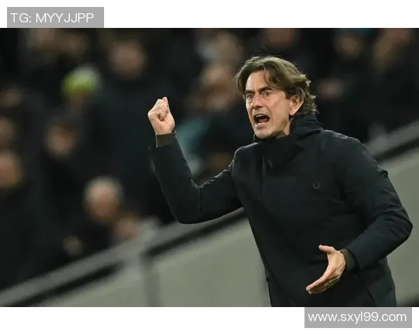 足总杯激战：利物浦逆转热刺全场沸腾的瞬间与精彩分析